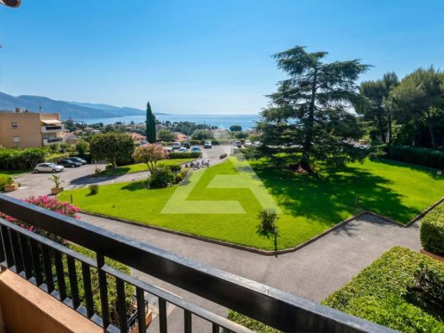 ROQUEBRUNE CAP MARTIN 3P MEUBLE PARKING ET CAVE