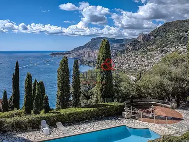Roquebrune Cap Martin 06190 Achat / Vente appartement 2 pièces t2 au dernier étage