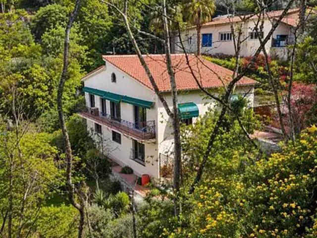 Roquebrune Cap Martin 06190 Achat / Vente maison 10 pièces t10 terrasse