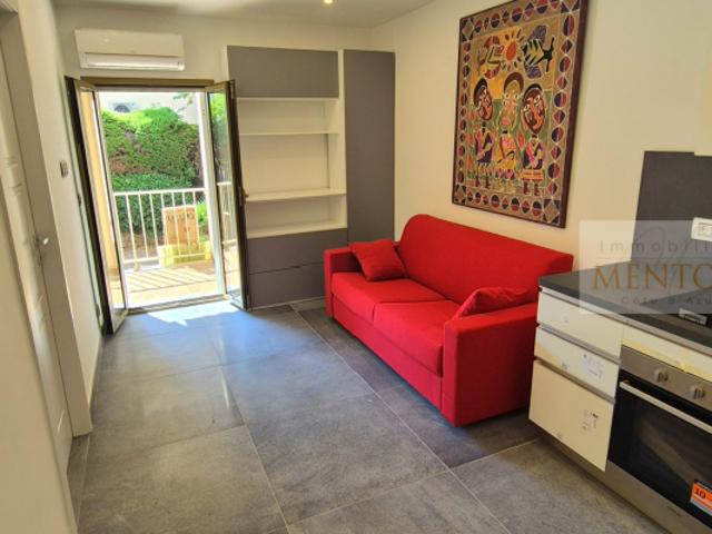 Roquebrune cap martin, 2 pièces 100% design,et rénové, terr