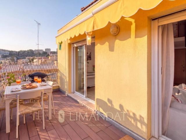 Roquebrune Cap Martin à 100 mètres des plages dernier étage 3 pièces 74 m2 mezzanine 12 m2, terrasse 14.95 m2 parking