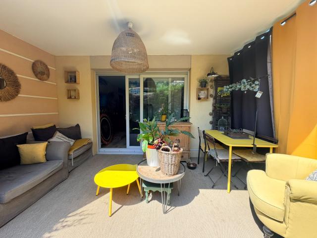 Roquebrune Cap Martin Grand 2 pièces de 48,24 m2 avec terrasse, jardin et piscine: Garage en option
