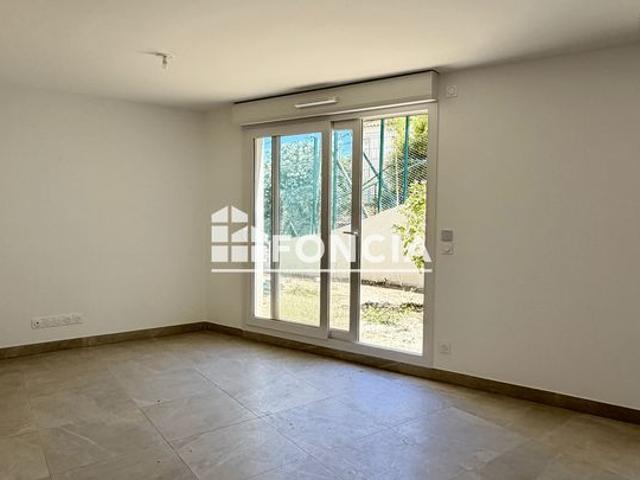 Roquebrune cap martin dans residence en cours de finitions, appartement de trois pieces tres lumineux avec spacieux jardin