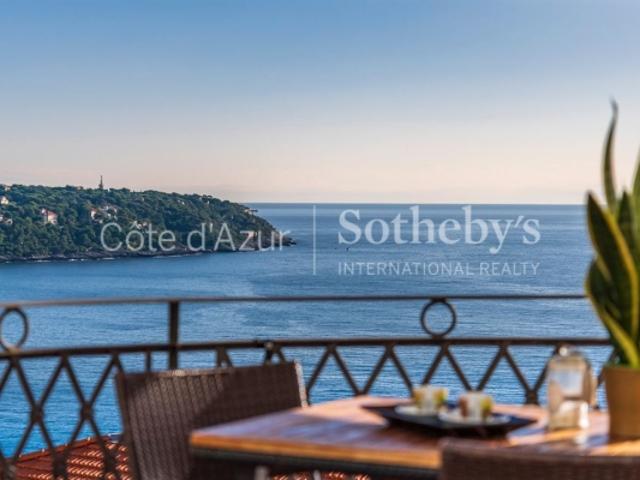 Roquebrune Cap Martin, duplex d'exception avec deux terrasses, vue mer panoramique