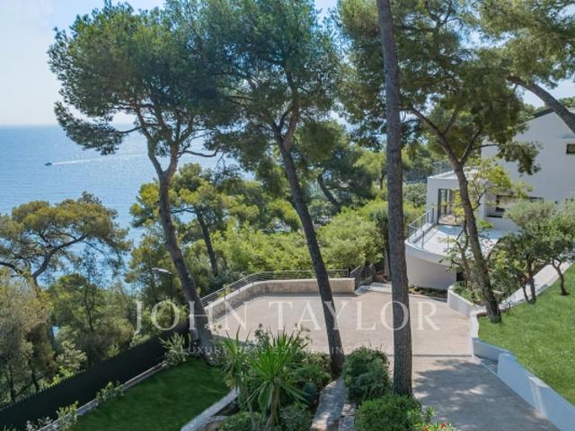 ROQUEBRUNE CAP MARTIN LE CAP VILLA VUE MER PANORAMIQUE 6 CHAMBRES PISCINE APPARTEMENT INDEPENDANT