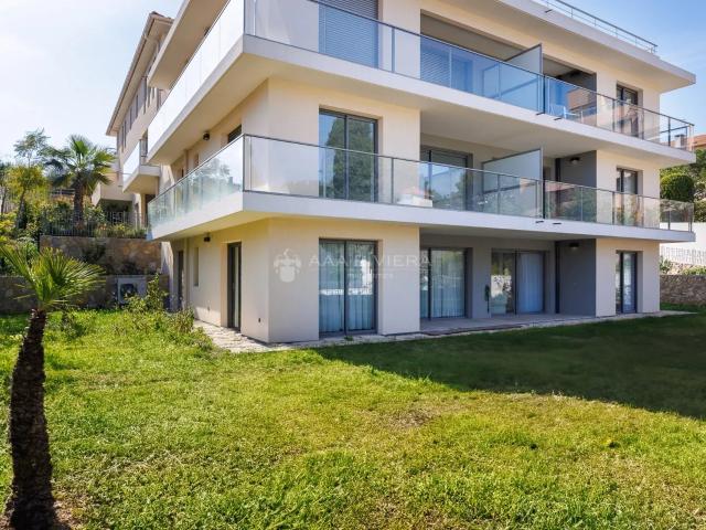 Roquebrune Cap Martin Magnifique appartement neuf entièrement meublé de 5 chambres en duplex