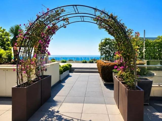 ROQUEBRUNE CAP MARTIN – PENTHOUSE D'EXCEPTION AUX PORTES DE MONACO