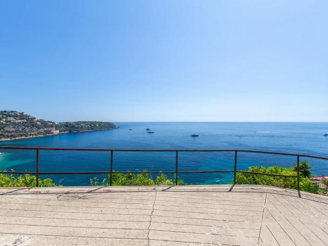 Roquebrune Cap Martin, remarquable propriété niçoise avec vu. 443m² Roquebrune Cap Martin