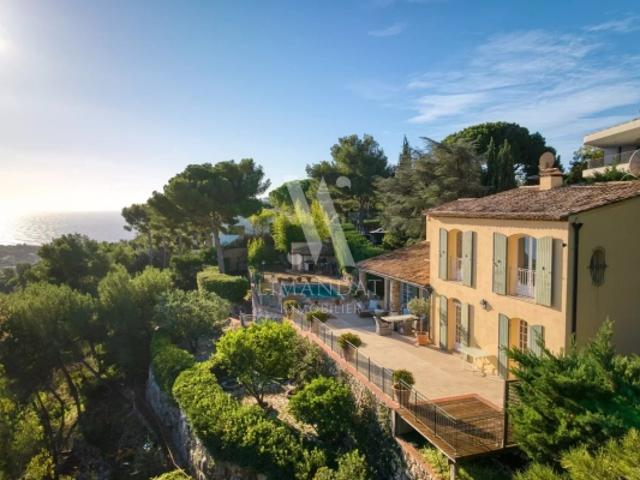 Roquebrune Cap Martin Torraca Propriété 230 m2, terrain 2198 m2, piscine, jacuzzi