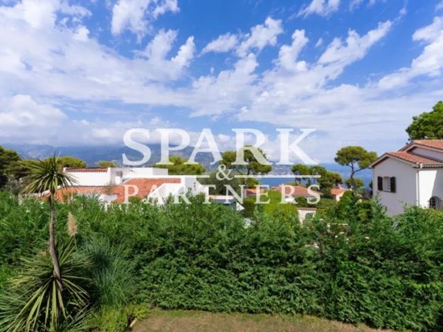 Roquebrune Cap Martin Villa avec piscine et vue mer