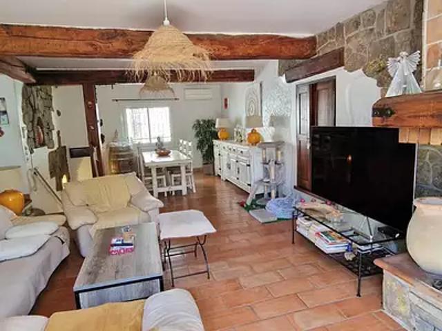Roquebrune sur Argens 83520 Achat / Vente divers 4 pièces