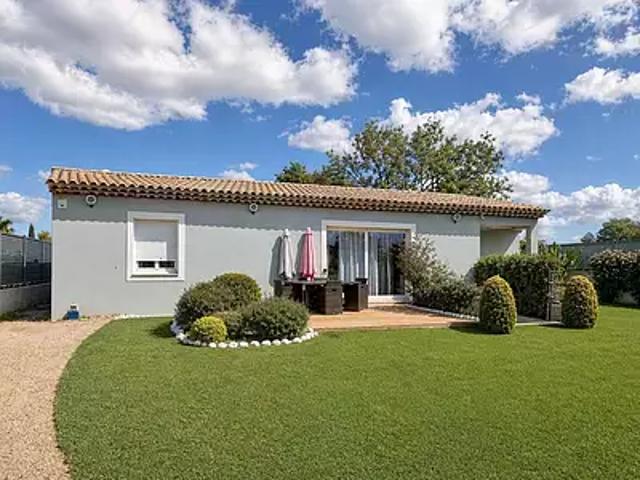 Roquebrune sur Argens 83520 Achat / Vente maison 4 pièces t4 au dernier étage terrasse