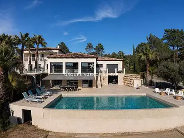 Roquebrune sur Argens 83520 Achat / Vente maison 5 pièces t5 piscine terrasse