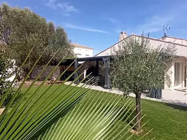 Roquebrune sur Argens 83520 Achat / Vente maison 6 pièces t6 parking