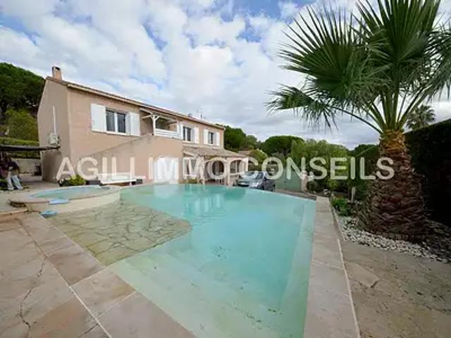 Roquebrune sur Argens 83520 Achat / Vente maison 7 pièces t7 piscine terrasse