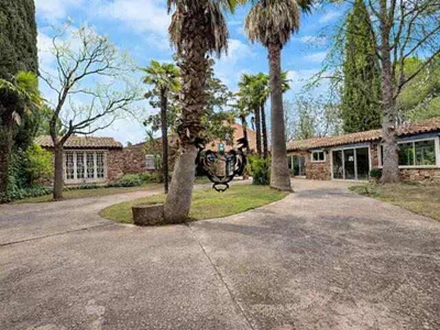 Roquebrune sur Argens 83520 Achat / Vente maison 8 pièces t8 piscine terrasse