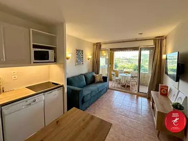 Roquebrune sur Argens 83380 Achat / Vente appartement 2 pièces t2 piscine terrasse