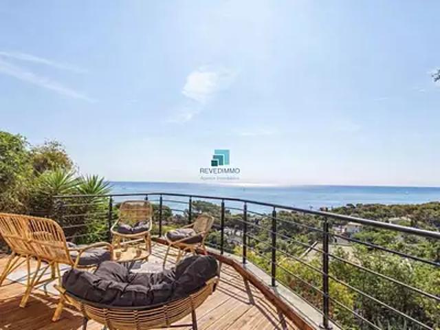 Roquebrune sur Argens 83380 Achat / Vente appartement 2 pièces t2 terrasse parking