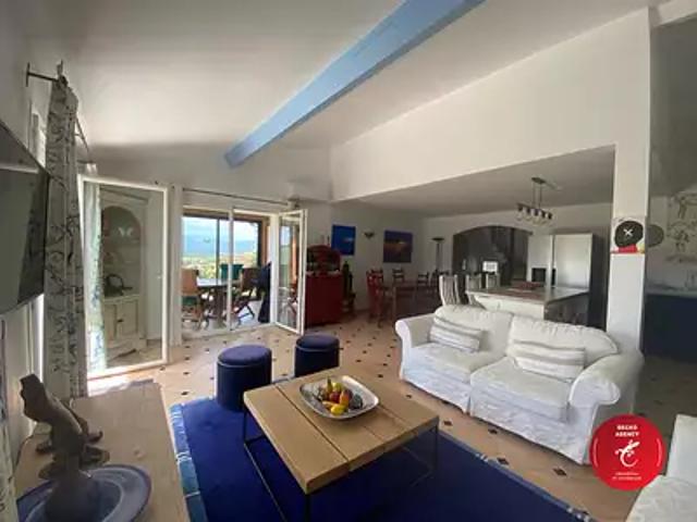 Roquebrune sur Argens 83380 Achat / Vente maison 5 pièces t5 piscine terrasse