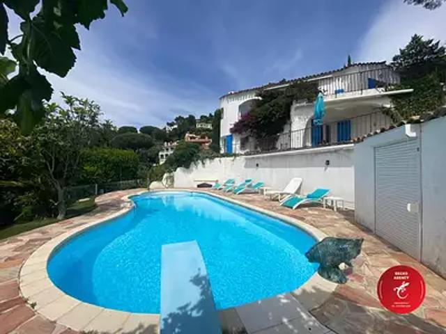 Roquebrune sur Argens 83380 Achat / Vente maison 8 pièces t8 piscine parking