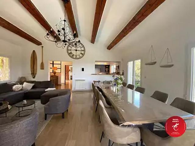 Roquebrune sur Argens 83380 Achat / Vente maison 8 pièces t8 piscine parking