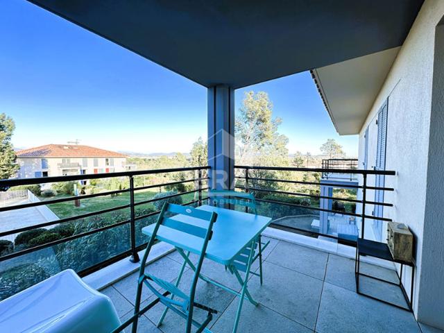 Roquebrune Sur Argens. Golf. 2 pièces 39 m2 et Parking