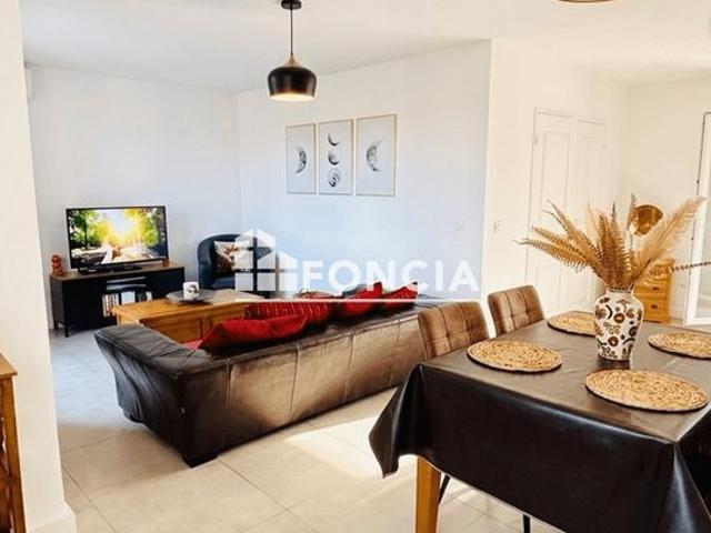 Roquebrune sur argens, jolie maison, belles prestations, grand garage