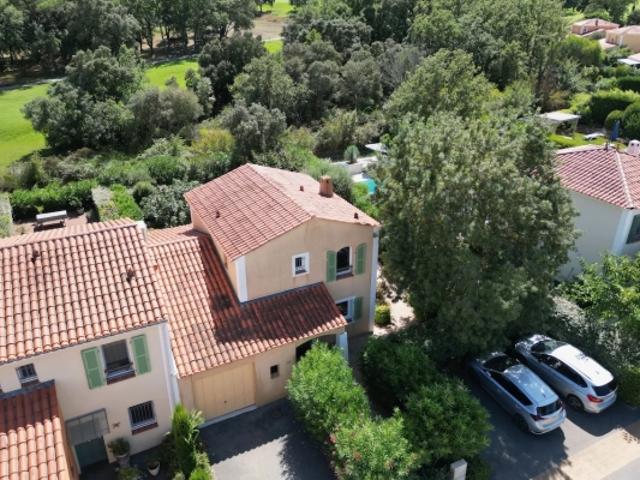 Roquebrune sur Argens | Villa avec garage