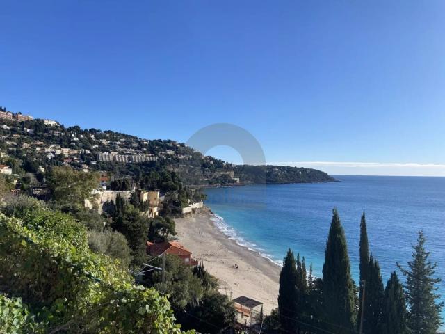 ROQUEBRUNE SECTEUR CABBE STUDIO TERRASSE VUE MER PISCINE