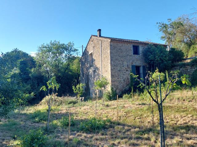 Roquefort des Corbières, 150 m2 rénovée sur 2 900 m2 de terrain en partie constructible