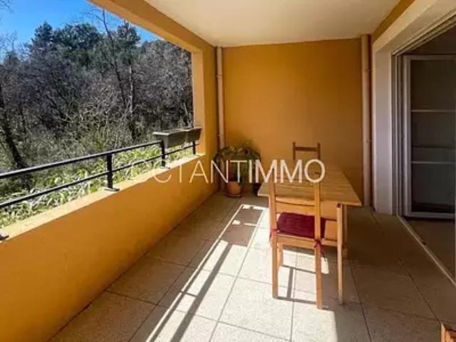 Roquefort les Pins 06330 Achat / Vente appartement 3 pièces t3