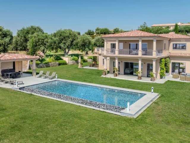 Roquefort Les Pins Contemporaine avec vue mer panoramique 570m² Roquefort les Pins