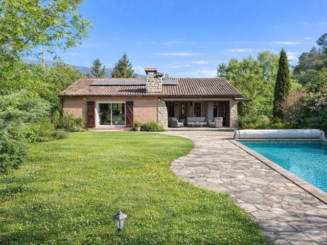 Roquefort Les Pins: fort potentiel 183m² Roquefort les Pins