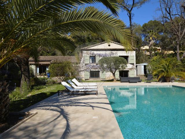 ROQUEFORT LES PINS, maison à vendre, 7 pièces, 208 m²