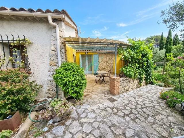 Roquefort Les Pins: Residentiel 100m² Roquefort les Pins