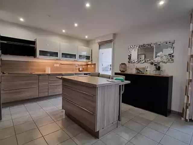 Roques 31120 Achat / Vente appartement 3 pièces t3 au dernier étage terrasse