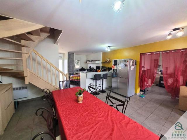 ROQUETTES 31 CENTRE VILLE DUPLEX 100 M2 2 CHAMBRES AVEC