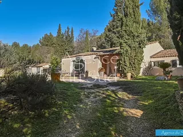 Roquevaire 13360 Achat / Vente maison 6 pièces t6 au dernier étage parking