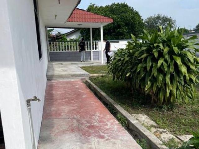Ros Merah Double Storey Corner Lot Unblock View Johor Jaya Austin