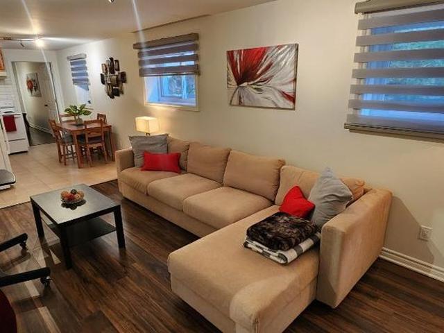 ROSEMONT MAINTENANT – TOUT CECI MEUBLÉ Neuf 3 1/2 – BACHELOR