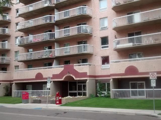Rosemont Place 2 Bedroom Apartment for Rent at 11211 85 St Nw, Edmonton, AB T5B 4T7 Parkdale