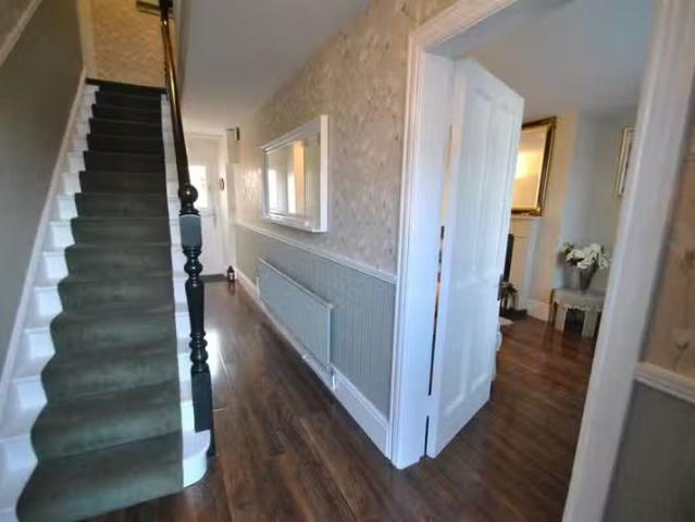 Rosemary St, Roscrea, Co. Tipperary, E53 DE27