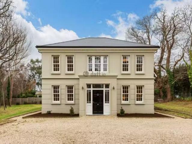 Rosewood, Fassaroe Lane, Fassaroe, Co. Wicklow is for rent