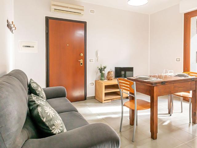Rosina, Alghero Amsterdam Apartments for Rent