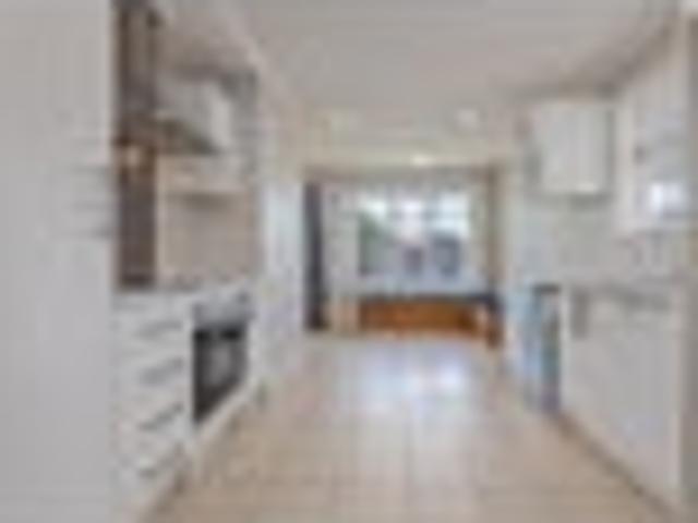 Roslyn, 3 bedrooms, $590 pw