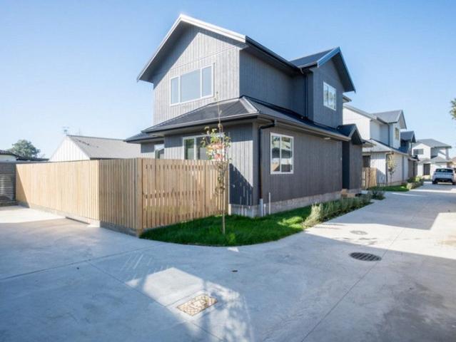 roslyn, 3 bedrooms