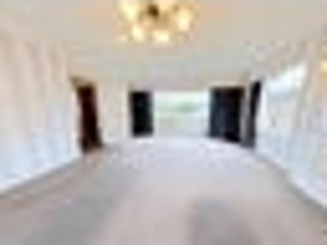 Roslyn, 4 bedrooms, $750 pw