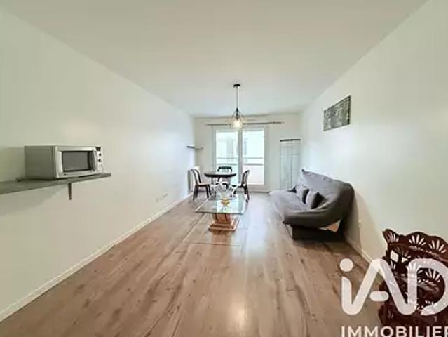 Rosny sous Bois 93110 Achat / Vente appartement 1 pièce t1 au dernier étage parking