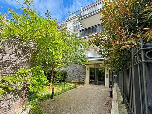 Rosny sous Bois 93110 Achat / Vente appartement 2 pièces t2 terrasse parking