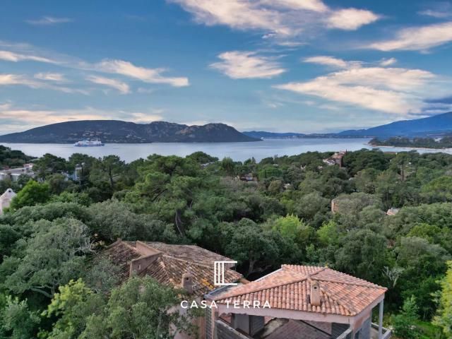ROSSA Villa à réhabiliter avec vue mer / CALA ROSSA